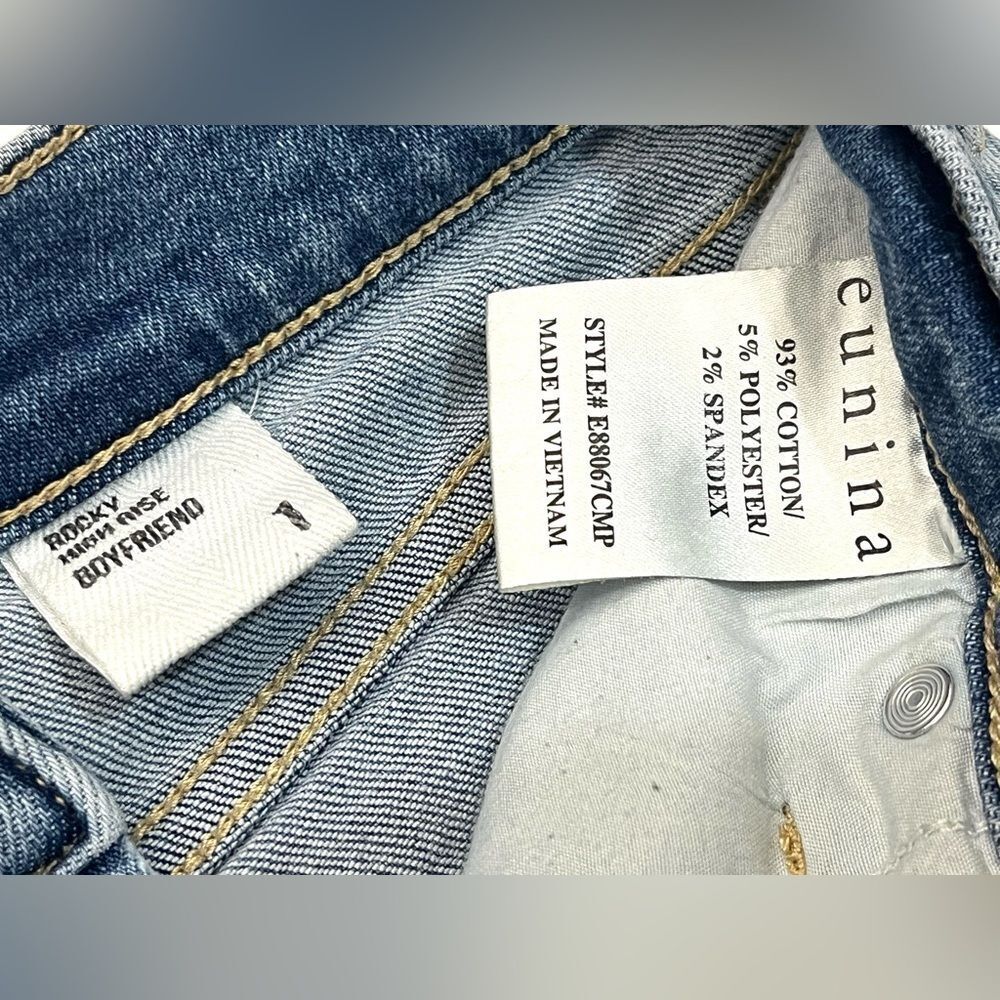 Eunina Light Blue Distressed Rocky High Rise Boyfriend Jeans Women’s Size 1 - Picture 13 of 16